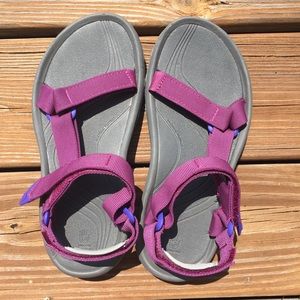 Teva Hurricane XLT Sandal, Size 7